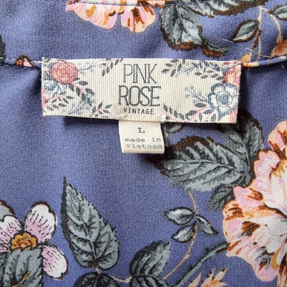 🌟3/$40 Sale!Mix & Match🌟Pink Rose Front Tie Flowy Floral Blouse - Picture 7 of 7